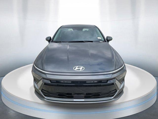 Hyundai Sonata Se Fwd 4D Sedan - Thumbnail 3