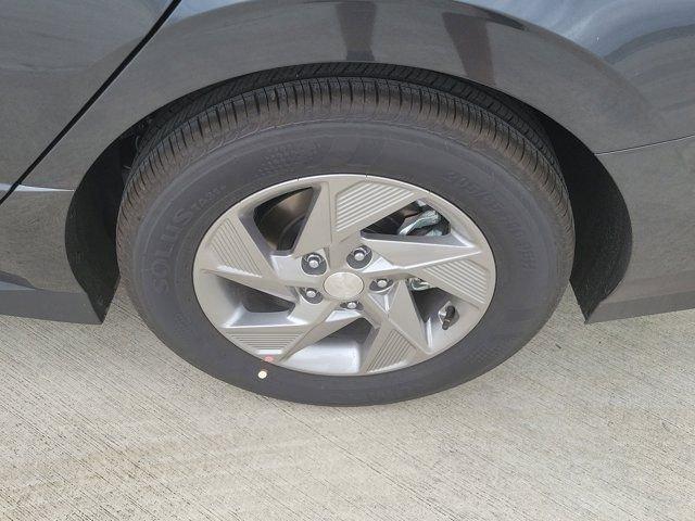 Hyundai Sonata Se Fwd 4D Sedan - Thumbnail 8