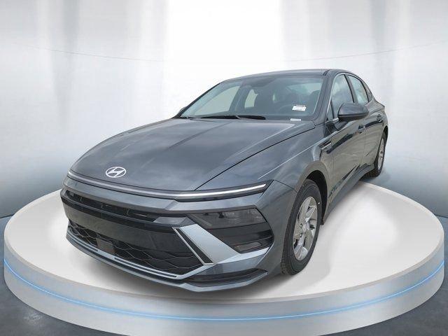 Hyundai Sonata Se Fwd 4D Sedan - Thumbnail 4