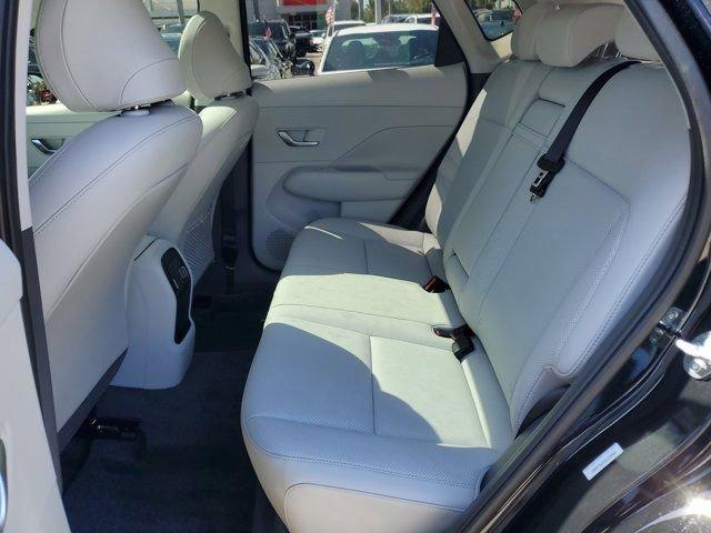 Hyundai Kona Limited Fwd 4D Sport Utility - Thumbnail 9