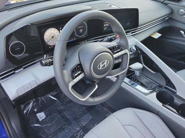 Hyundai Elantra Limited Fwd 4D Sedan - Thumbnail 18