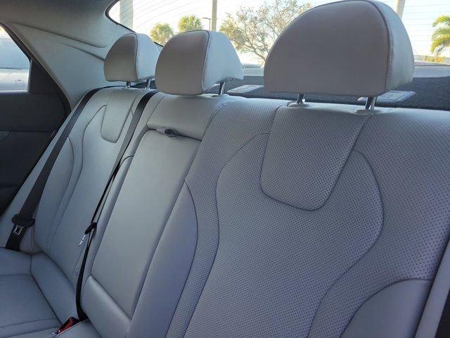 Hyundai Elantra Limited Fwd 4D Sedan - Thumbnail 12