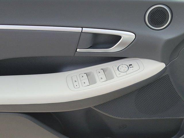 Hyundai Sonata Sel Sport Fwd 4D Sedan - Thumbnail 17