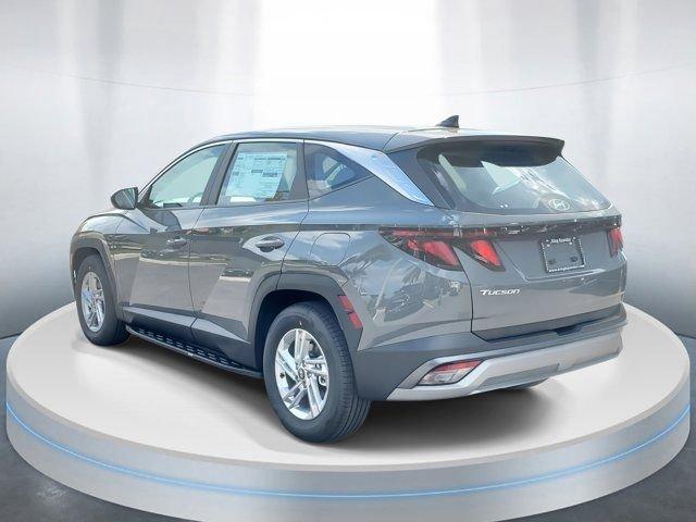 Hyundai Tucson Se Fwd Fwd 4D Sport Utility - Thumbnail 4