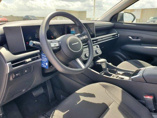 Hyundai Tucson Se Fwd Fwd 4D Sport Utility - Thumbnail 11