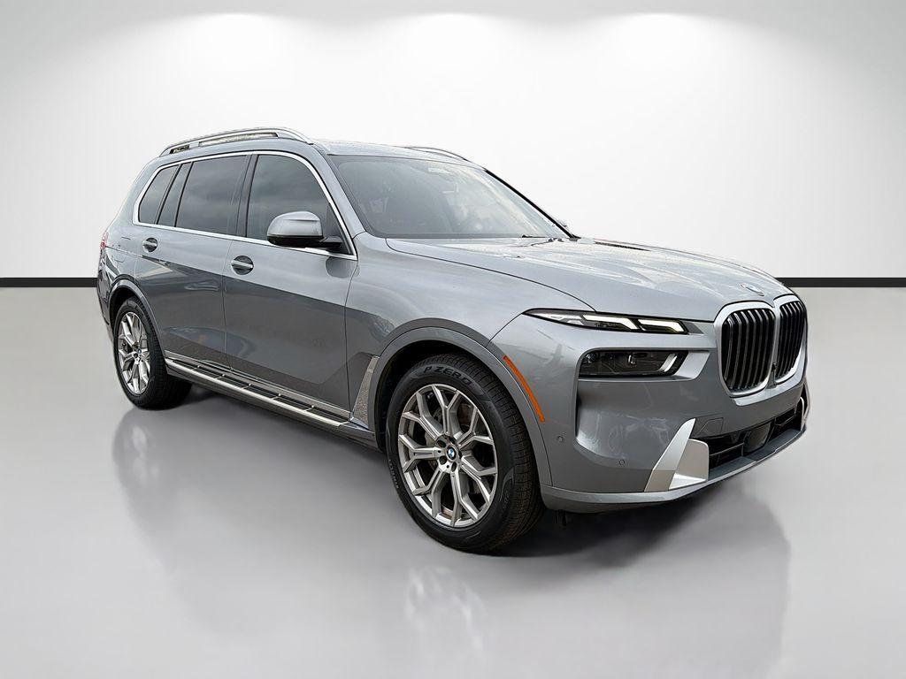 BMW X7 - View 1