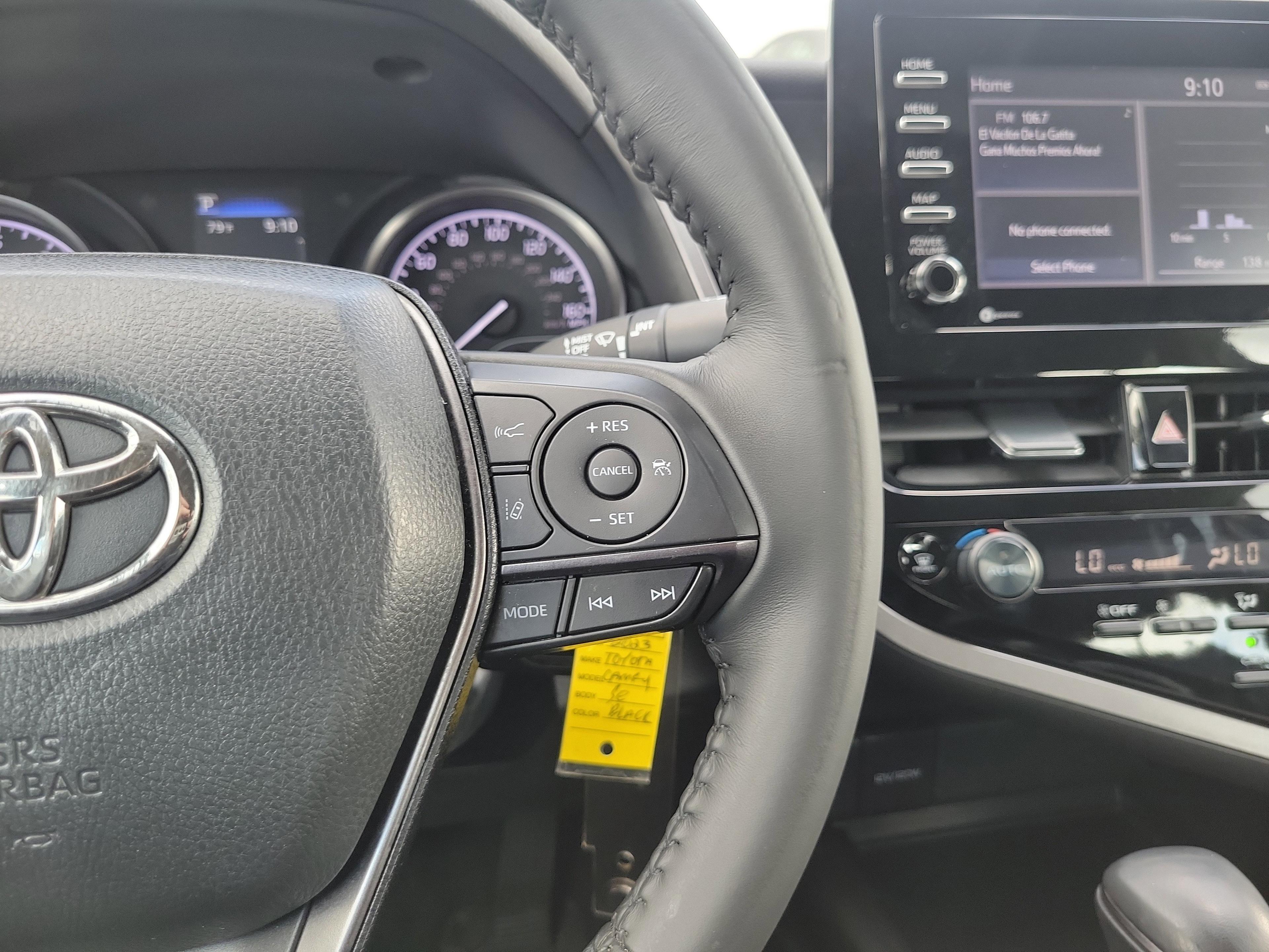 Toyota Camry Se Fwd - Thumbnail 17