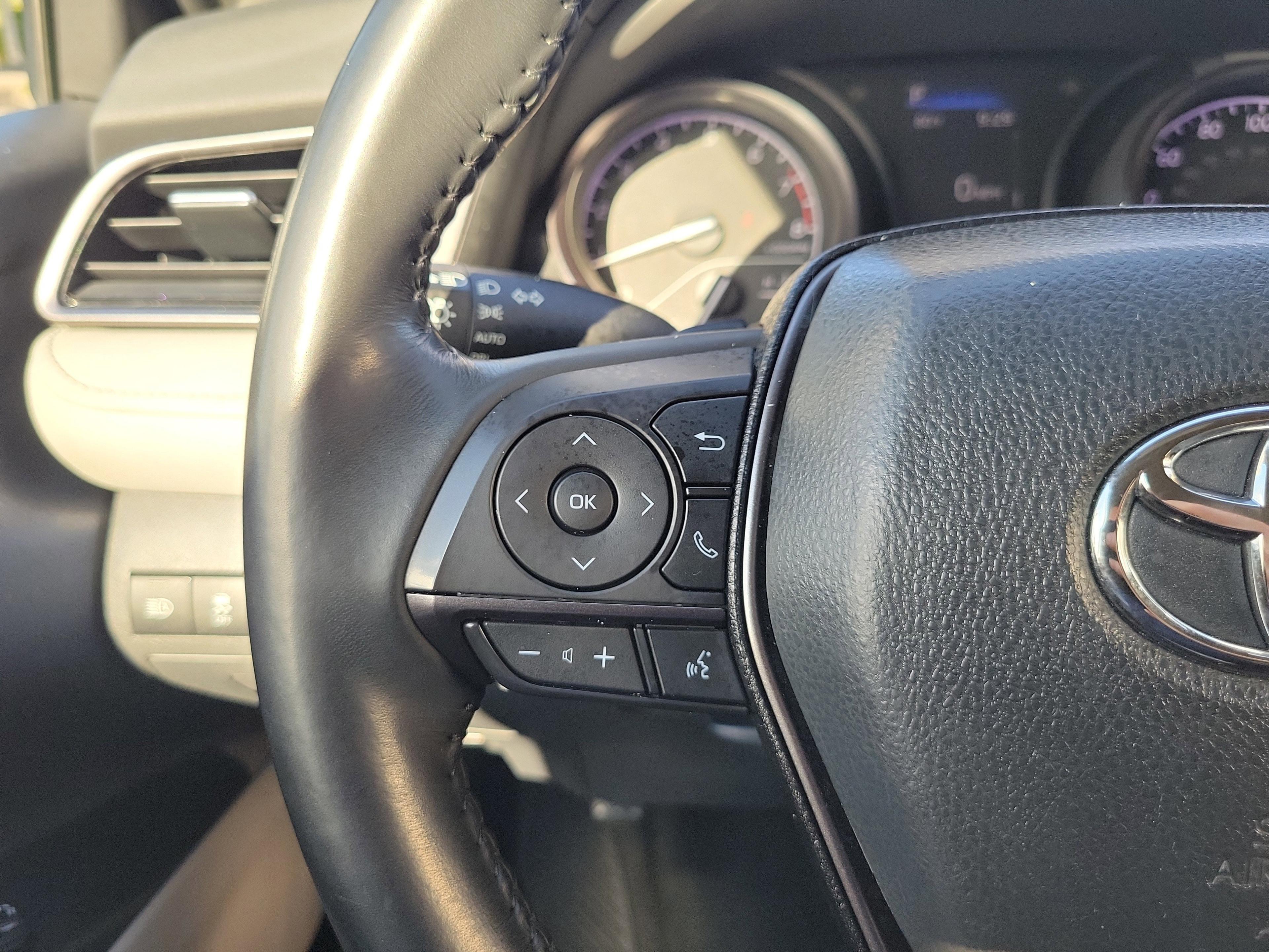 Toyota Camry Se Fwd - Thumbnail 15