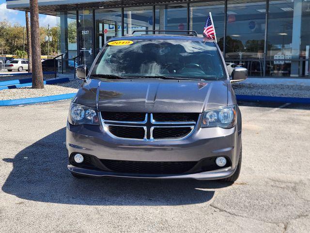 DODGE GRAND CARAVAN PASSENGER - Thumbnail 3