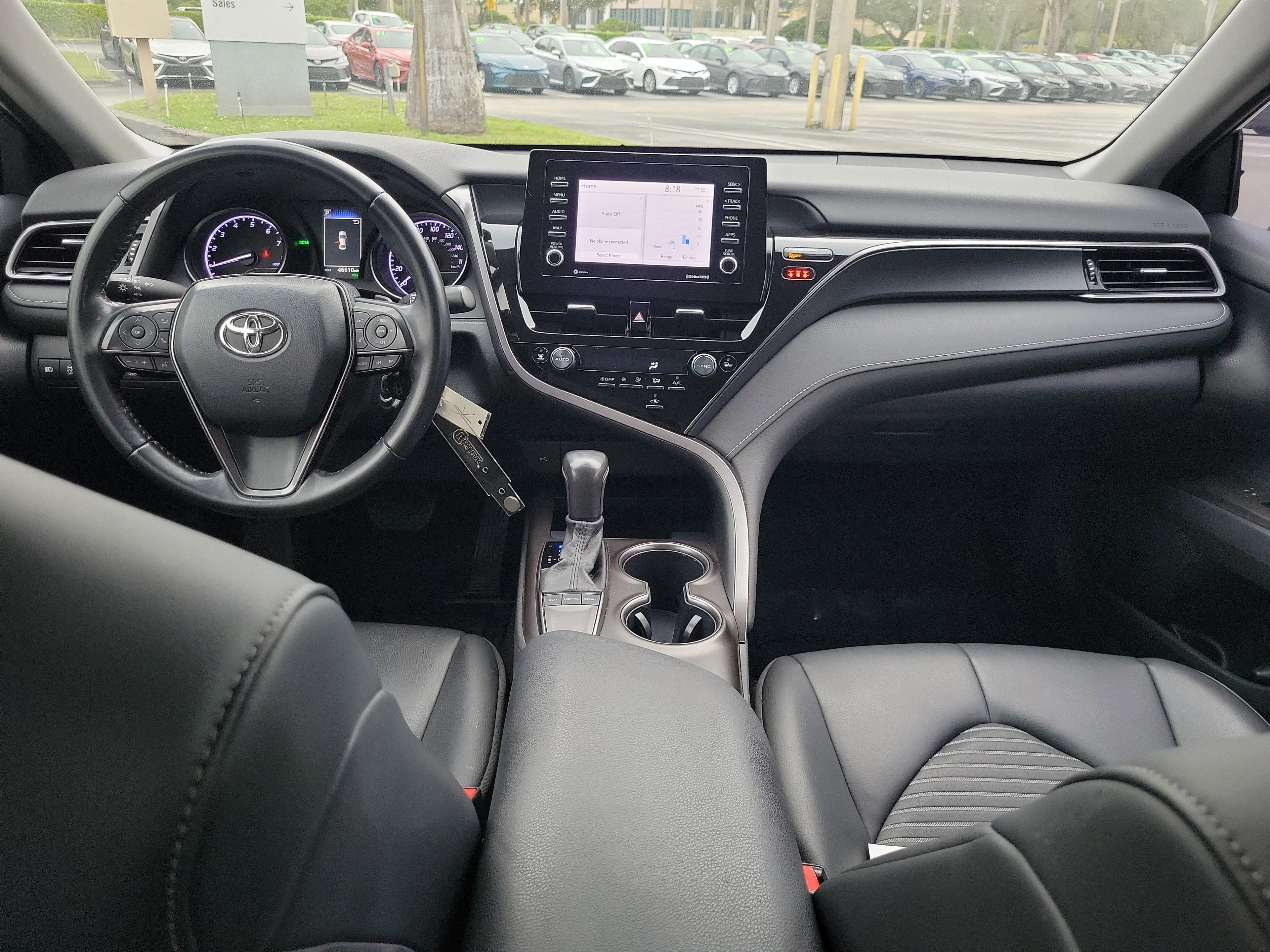 Toyota Camry Se Fwd - Thumbnail 11