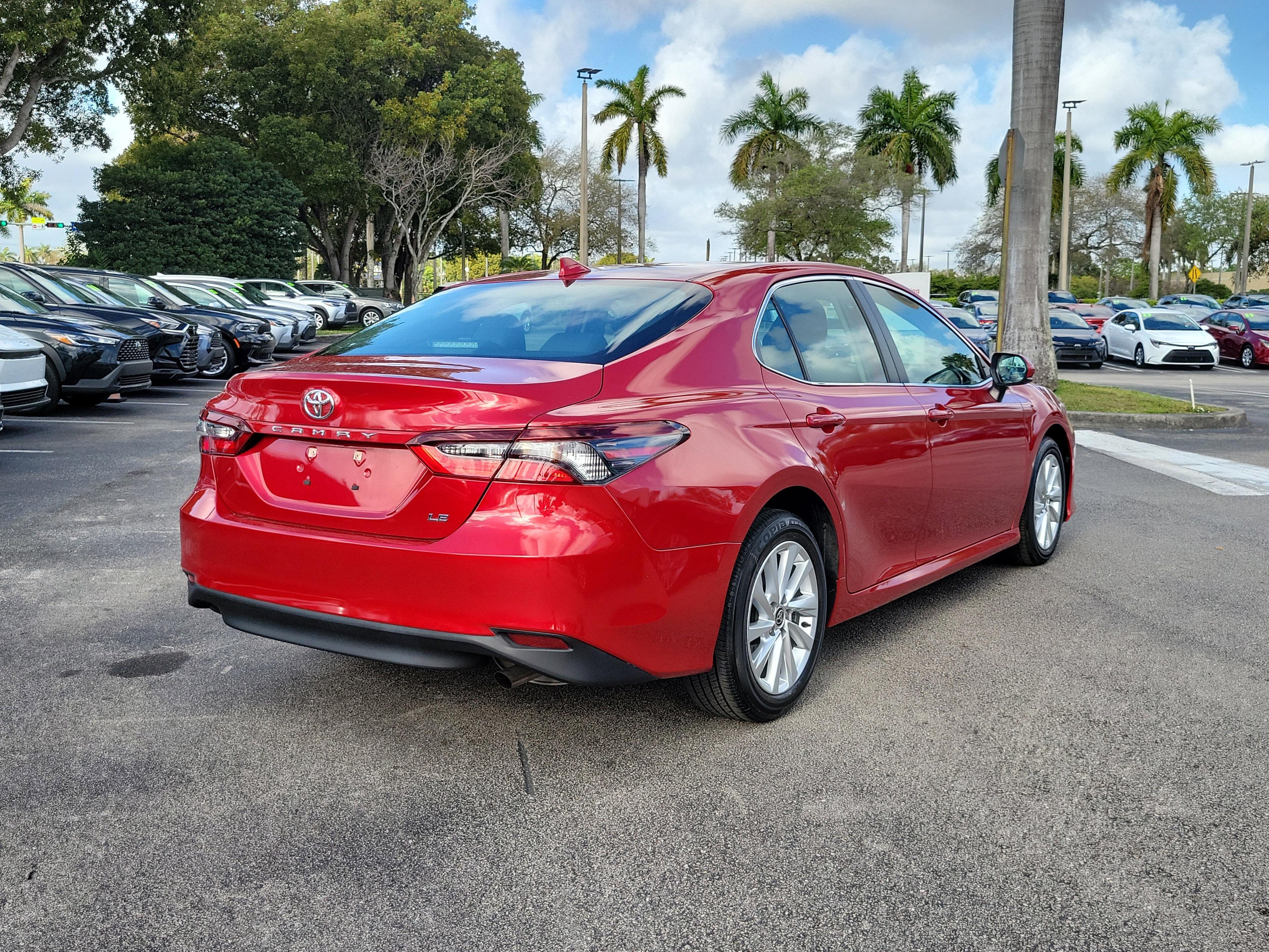 Toyota Camry Le Fwd - Thumbnail 5