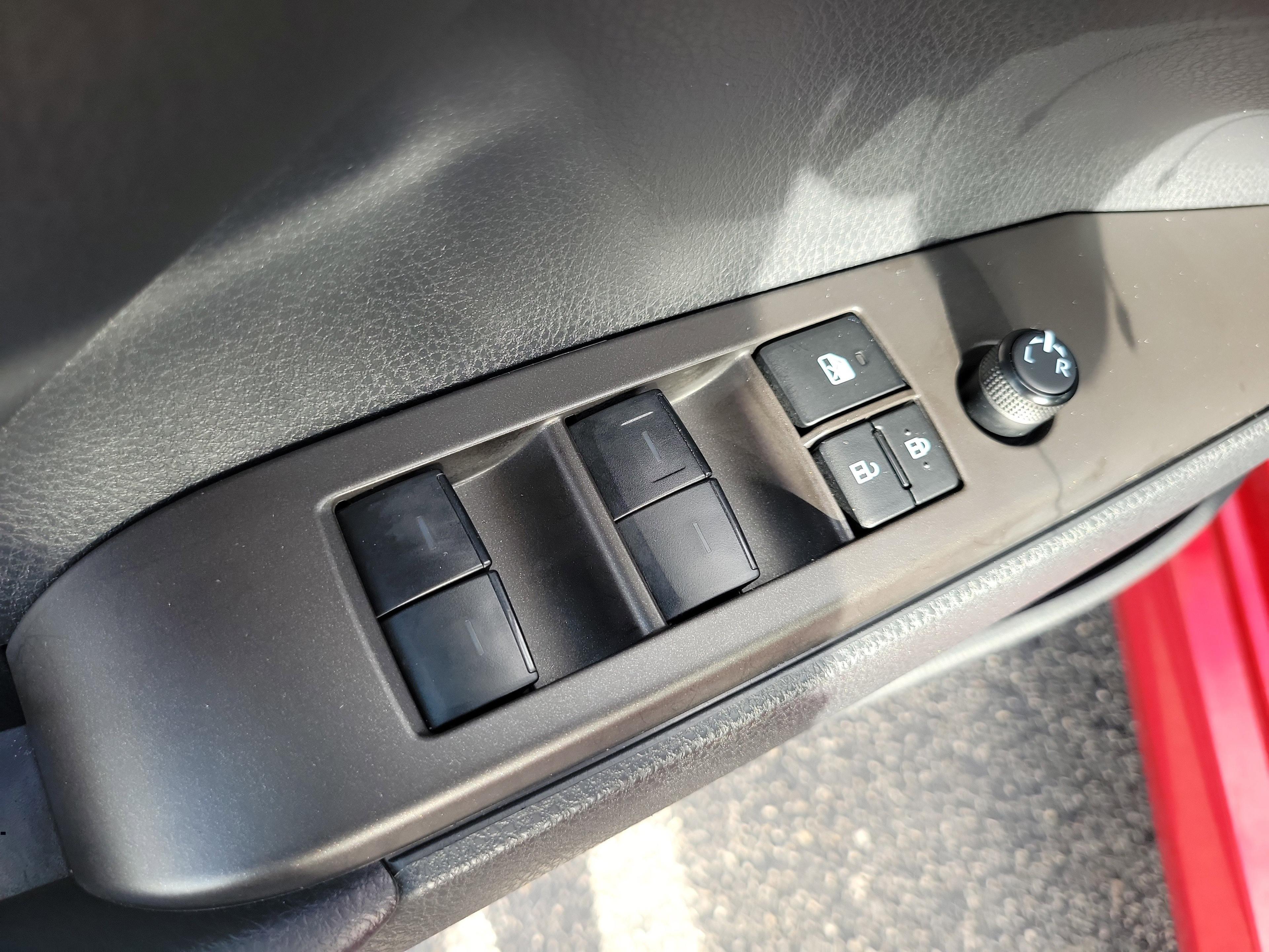 Toyota Camry Le Fwd - Thumbnail 14