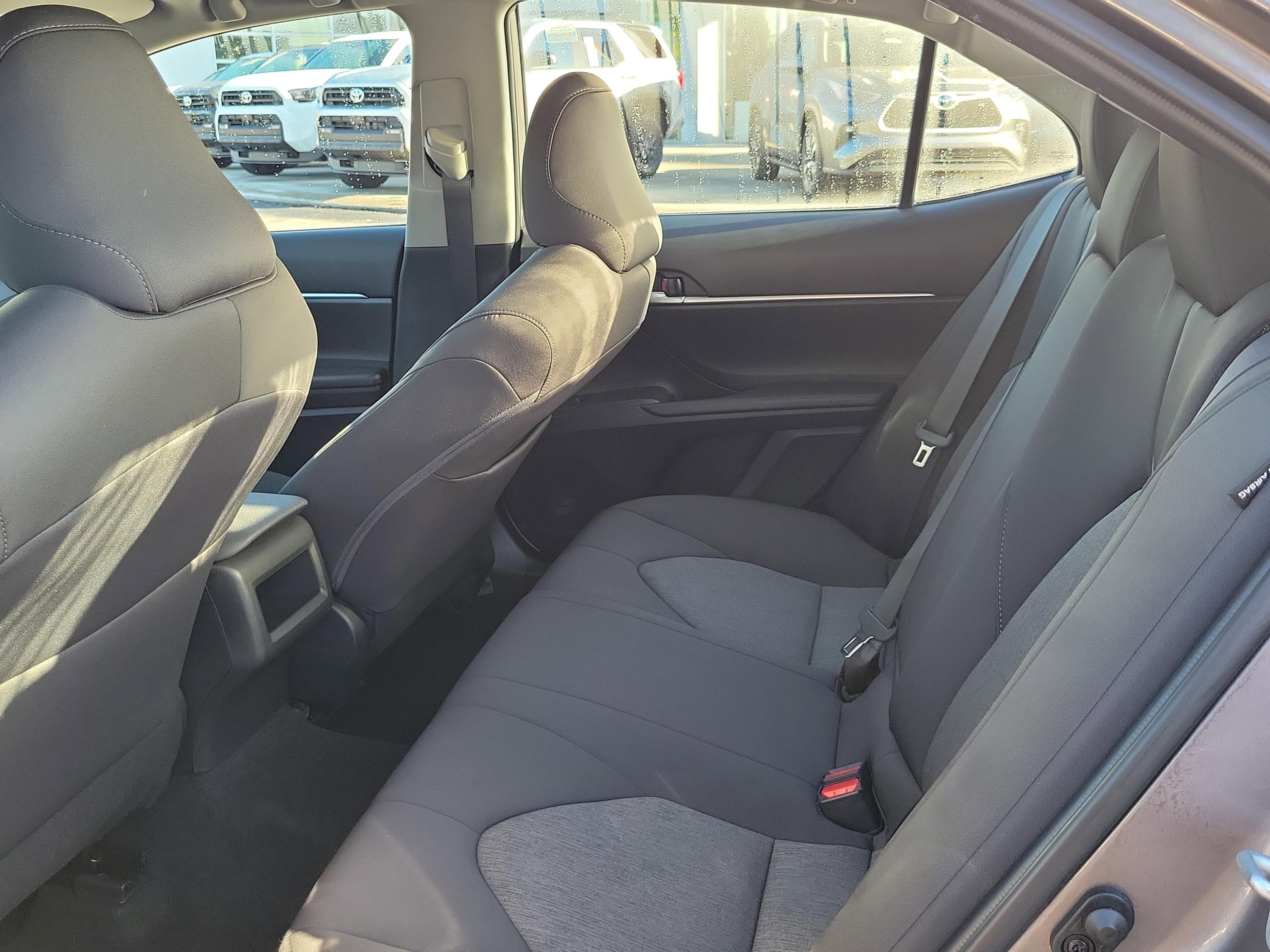 Toyota Camry Le Fwd - Thumbnail 11