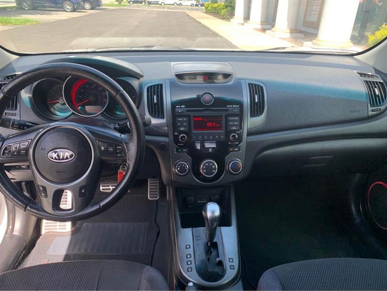 Kia Forte Koupsx - Thumbnail 9