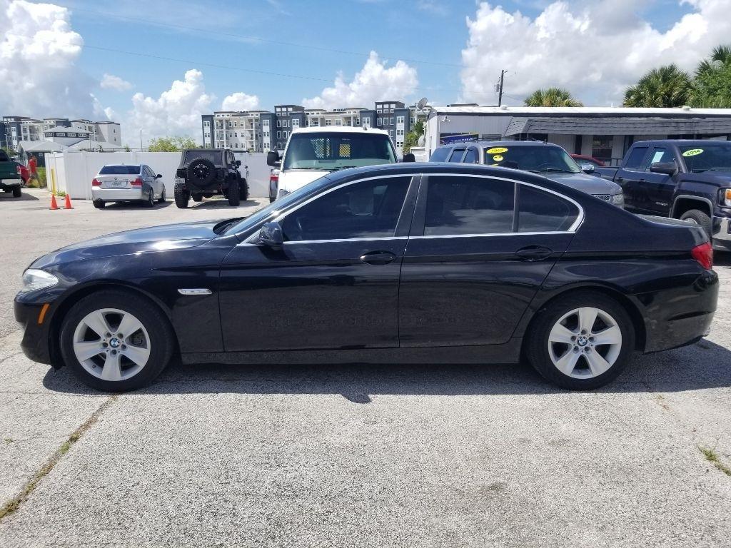 Bmw 5-Series528I - Thumbnail 5