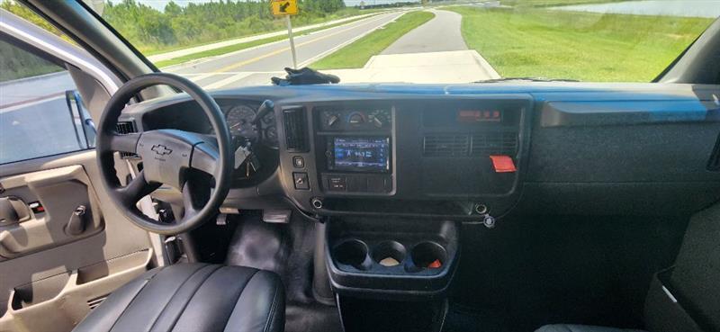 Chevrolet Expressg3500 - Thumbnail 14