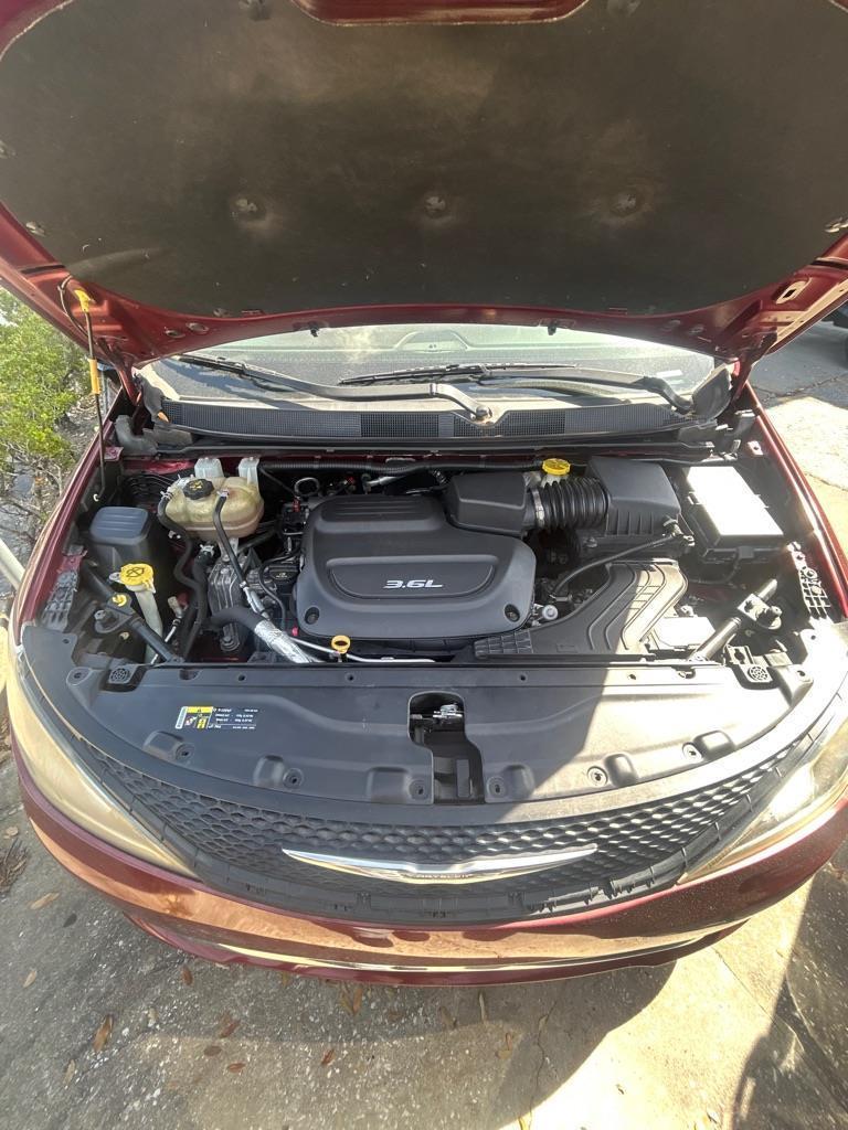 Chrysler Pacificatouring-L Fwd - Thumbnail 2