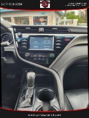 Toyota Camry - Thumbnail 4