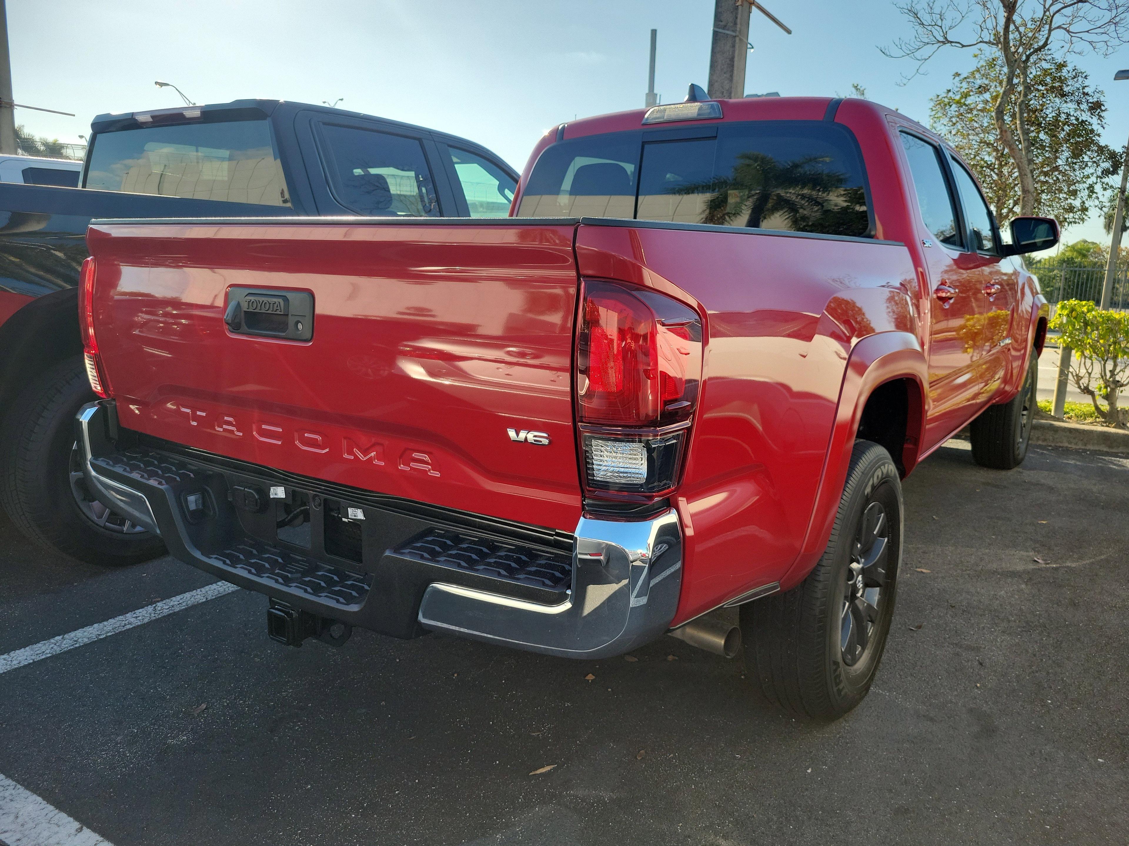 Toyota Tacoma 2Wd Sr5 Rwd Crew Cab - Thumbnail 5