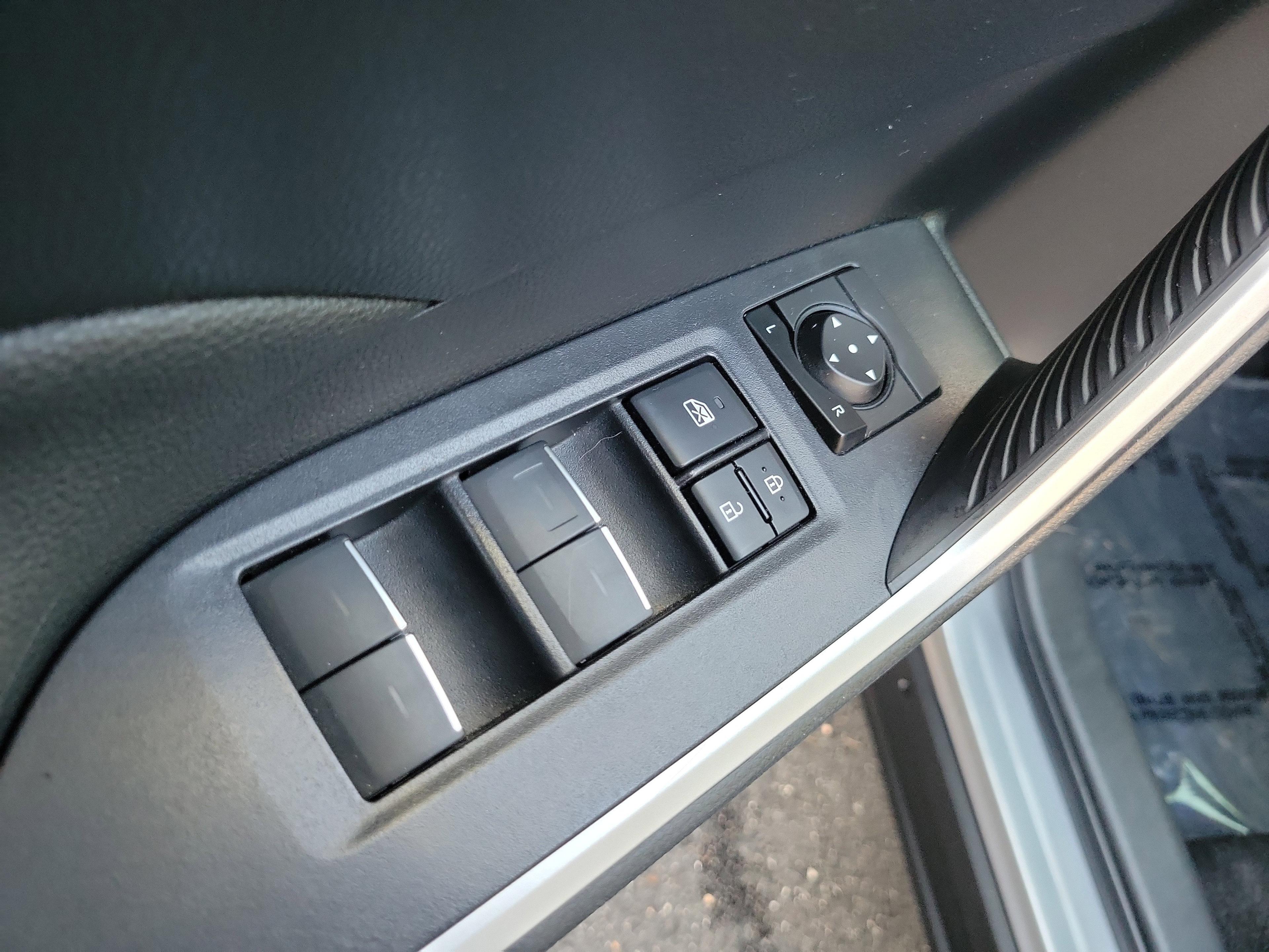 Toyota Rav4 Hybrid Xle Awd - Thumbnail 15