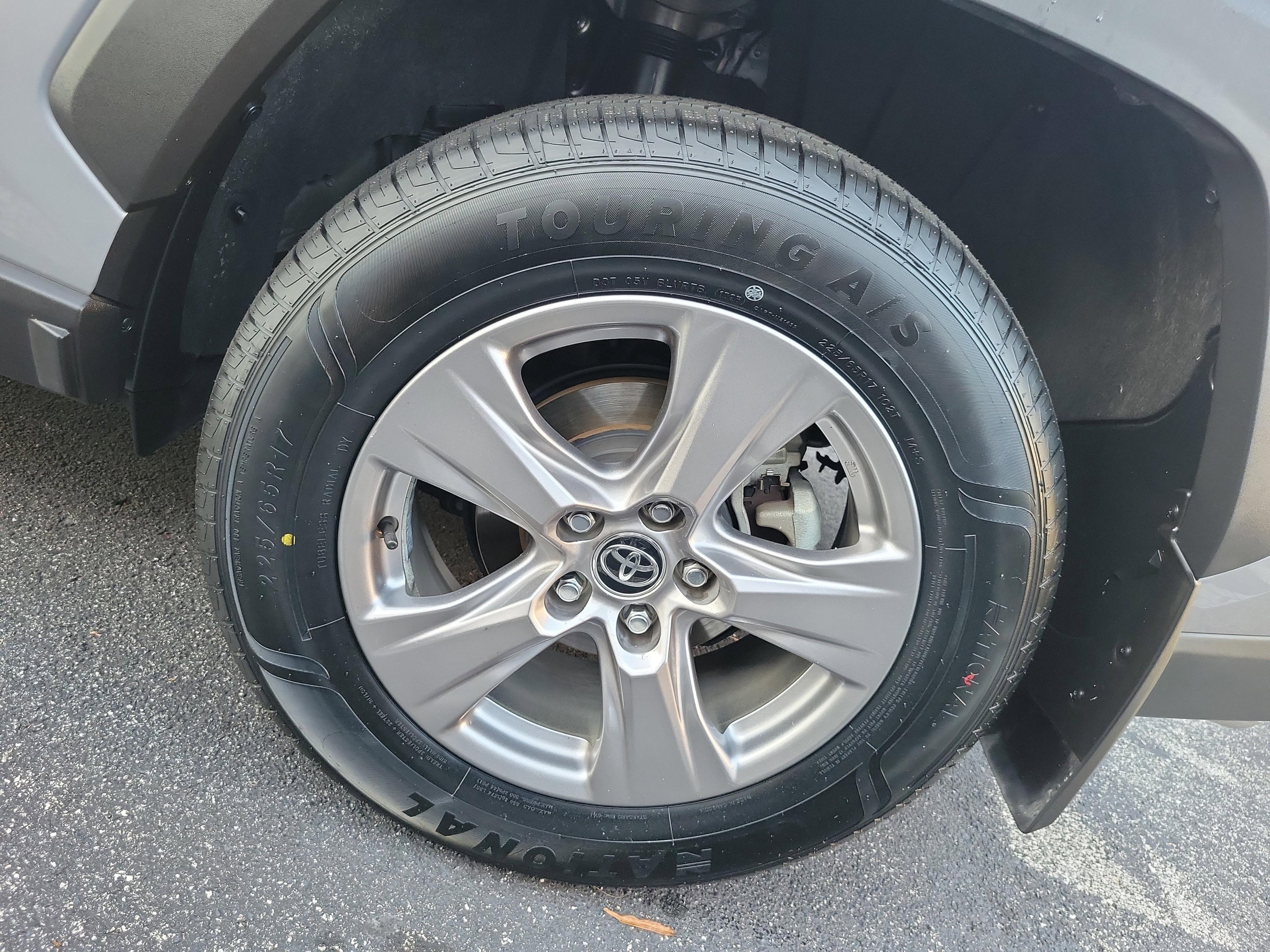 Toyota Rav4 Hybrid Xle Awd - Thumbnail 8