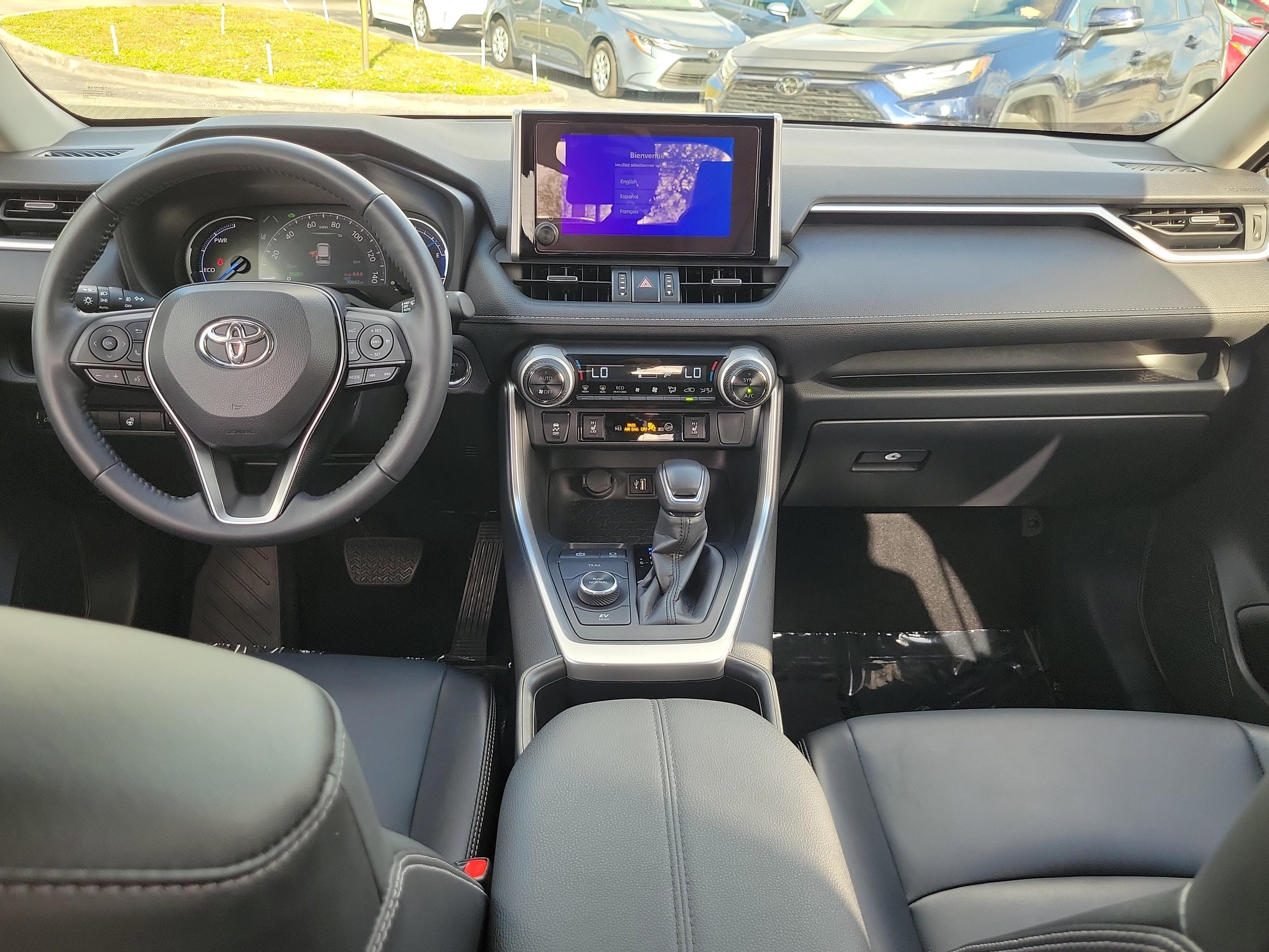 Toyota Rav4 Hybrid Xle Premium Awd - Thumbnail 11