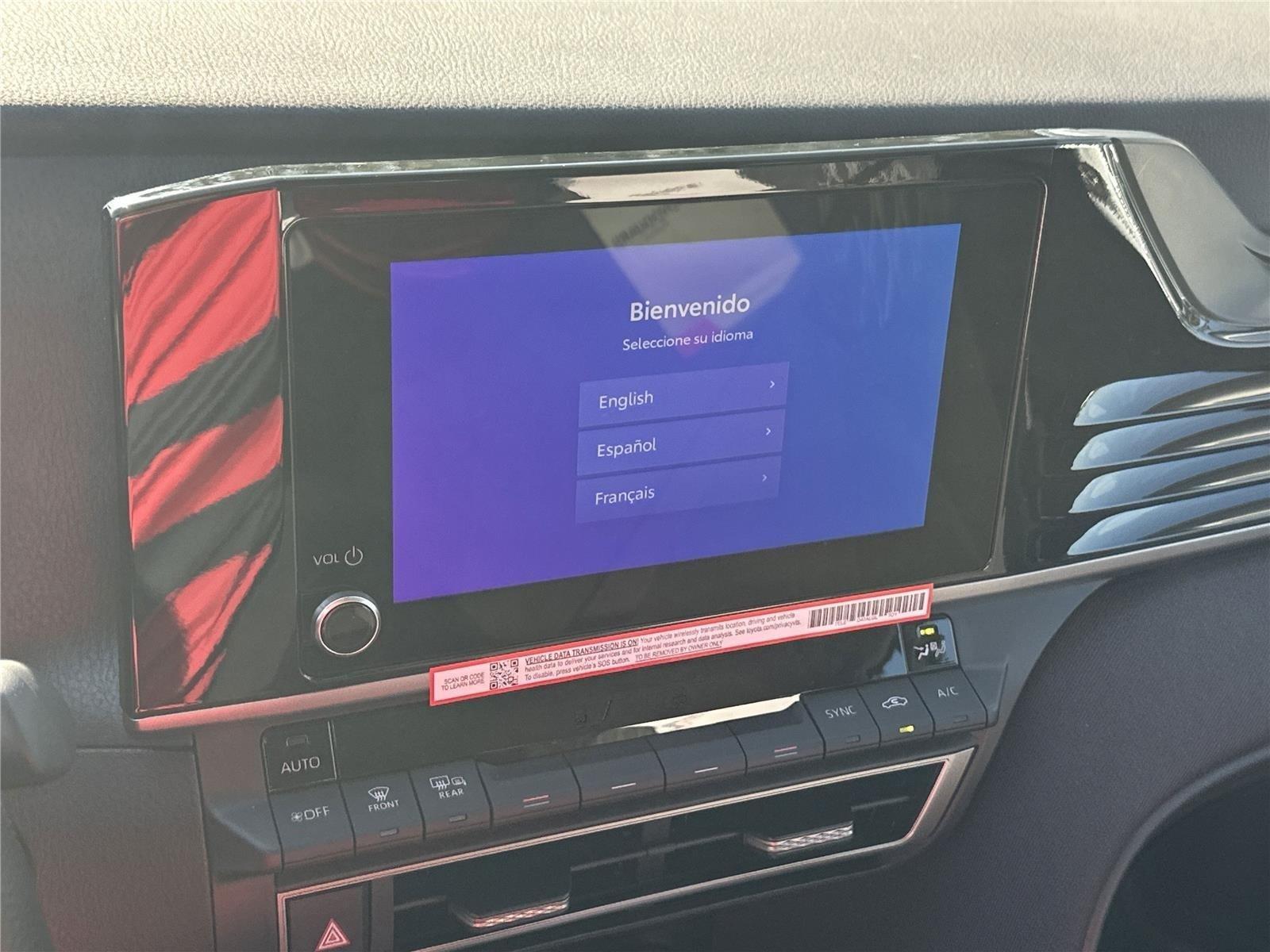 Toyota Camry Le - Thumbnail 17