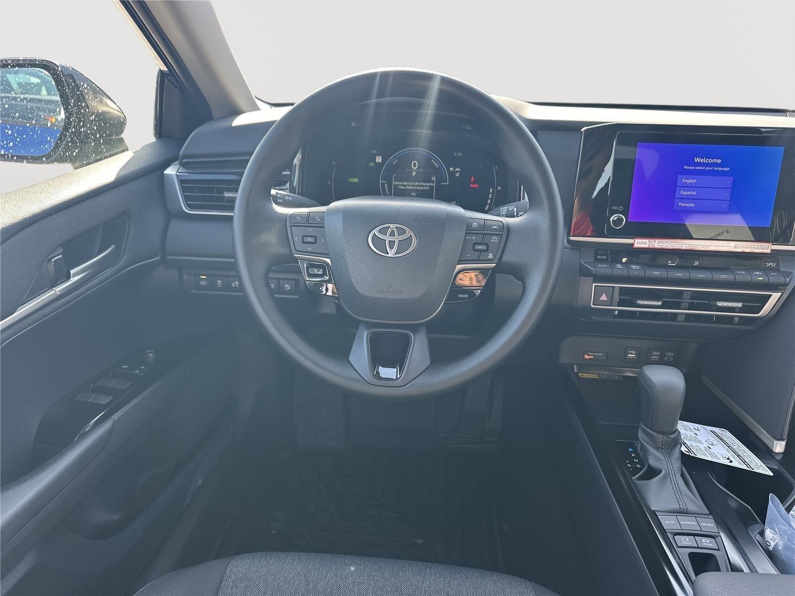 Toyota Camry Le - Thumbnail 20