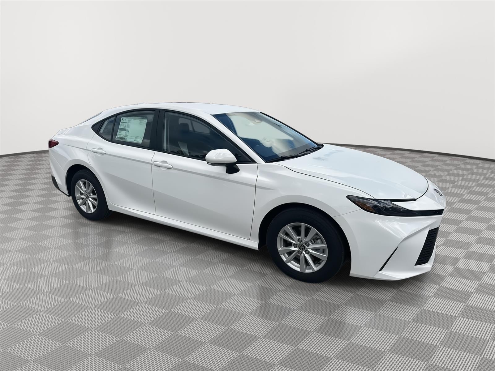 Toyota Camry Le Awd - Thumbnail 3