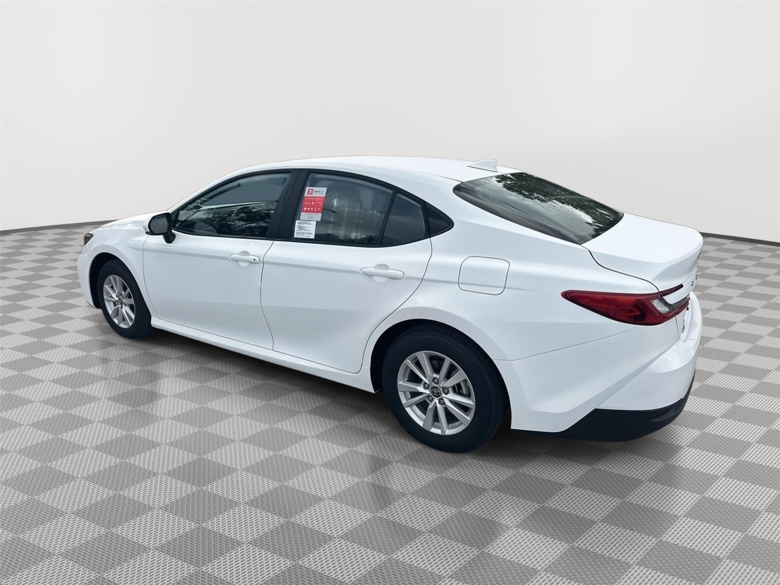 Toyota Camry Le Awd - Thumbnail 7