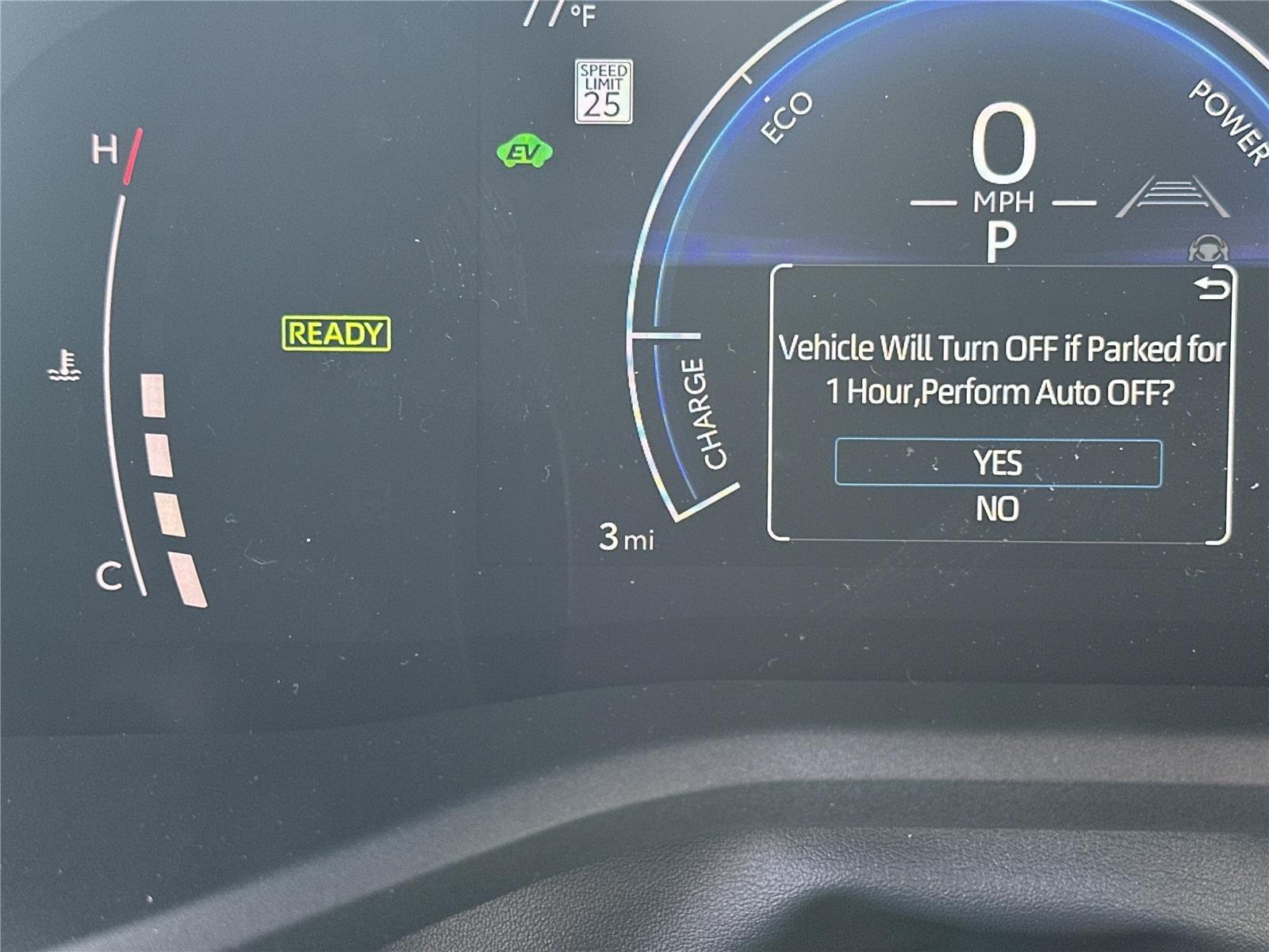 Toyota Camry Le - Thumbnail 13