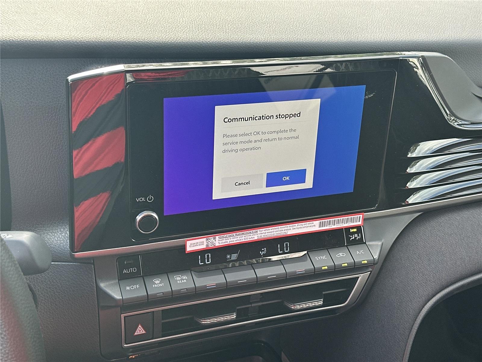 Toyota Camry Le - Thumbnail 16