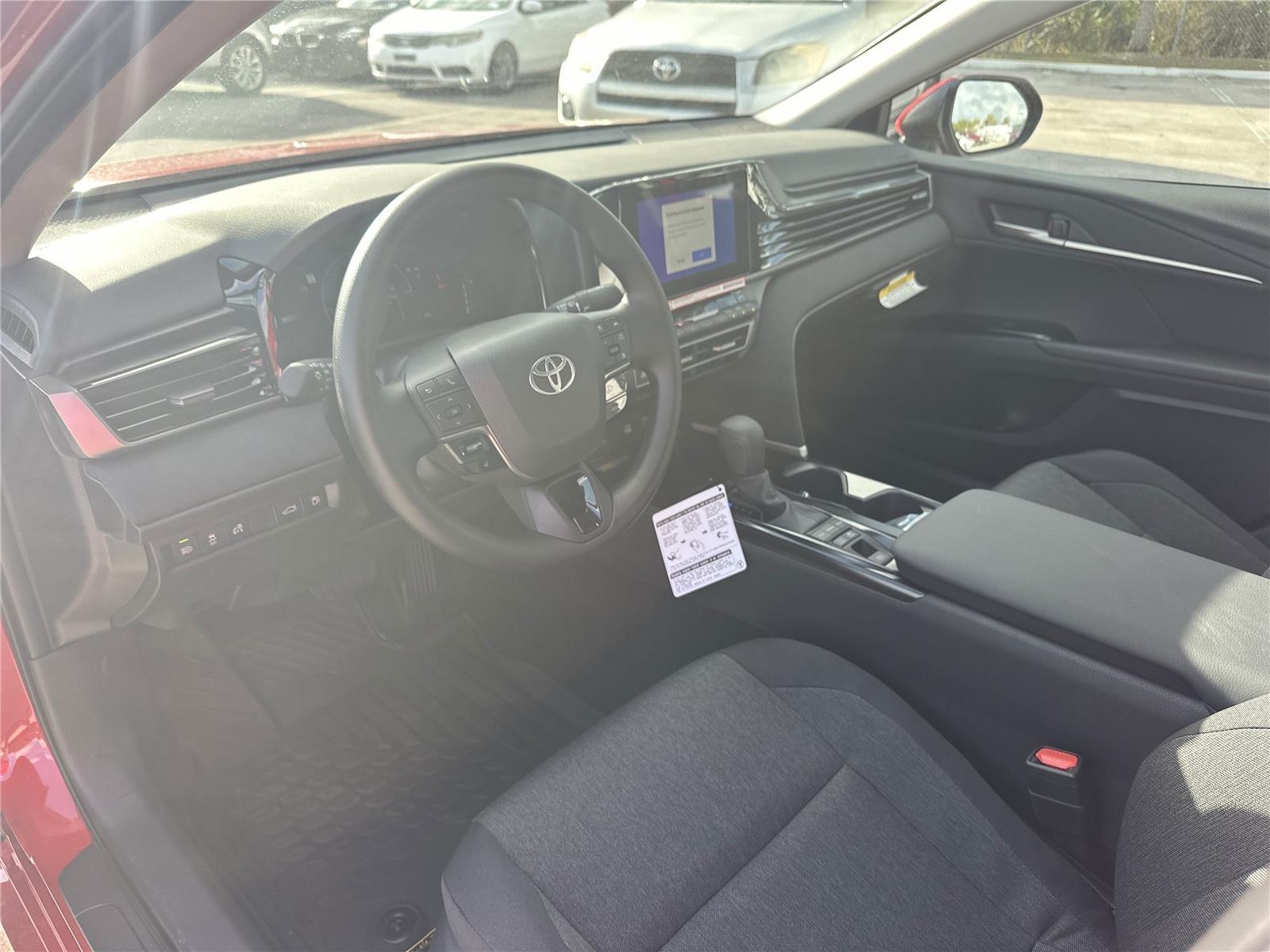 Toyota Camry Le - Thumbnail 9