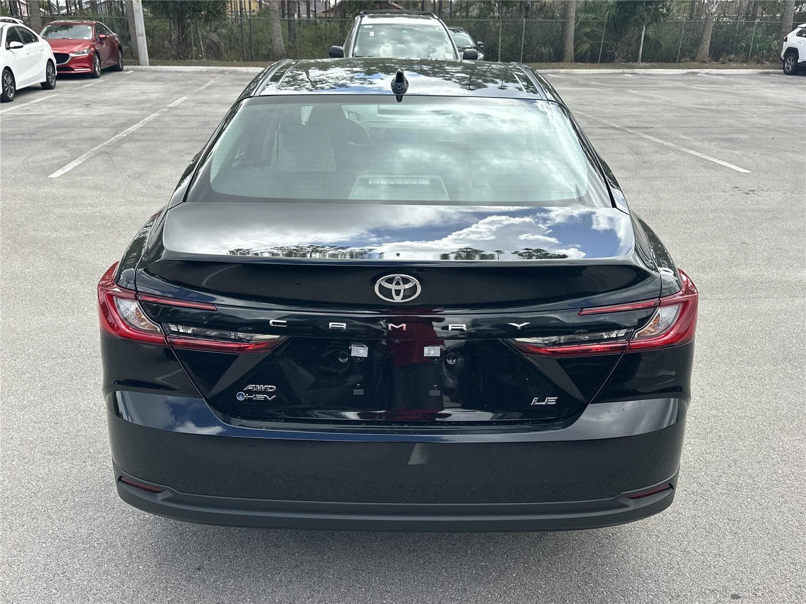 Toyota Camry Le Awd - Thumbnail 6