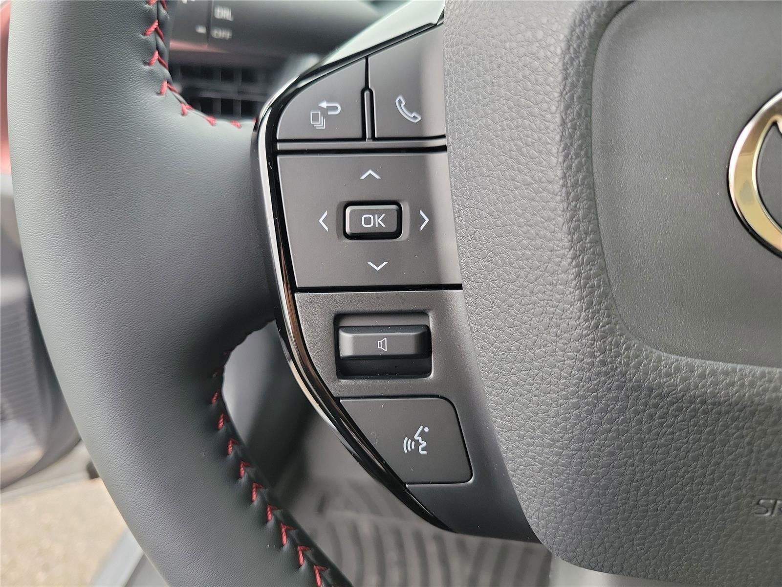 Toyota Prius Plug-In Hybrid Se - Thumbnail 11