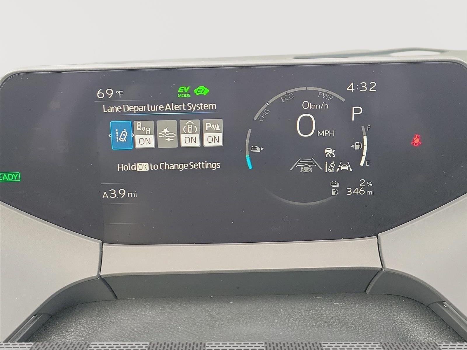 Toyota Prius Plug-In Hybrid Se - Thumbnail 13