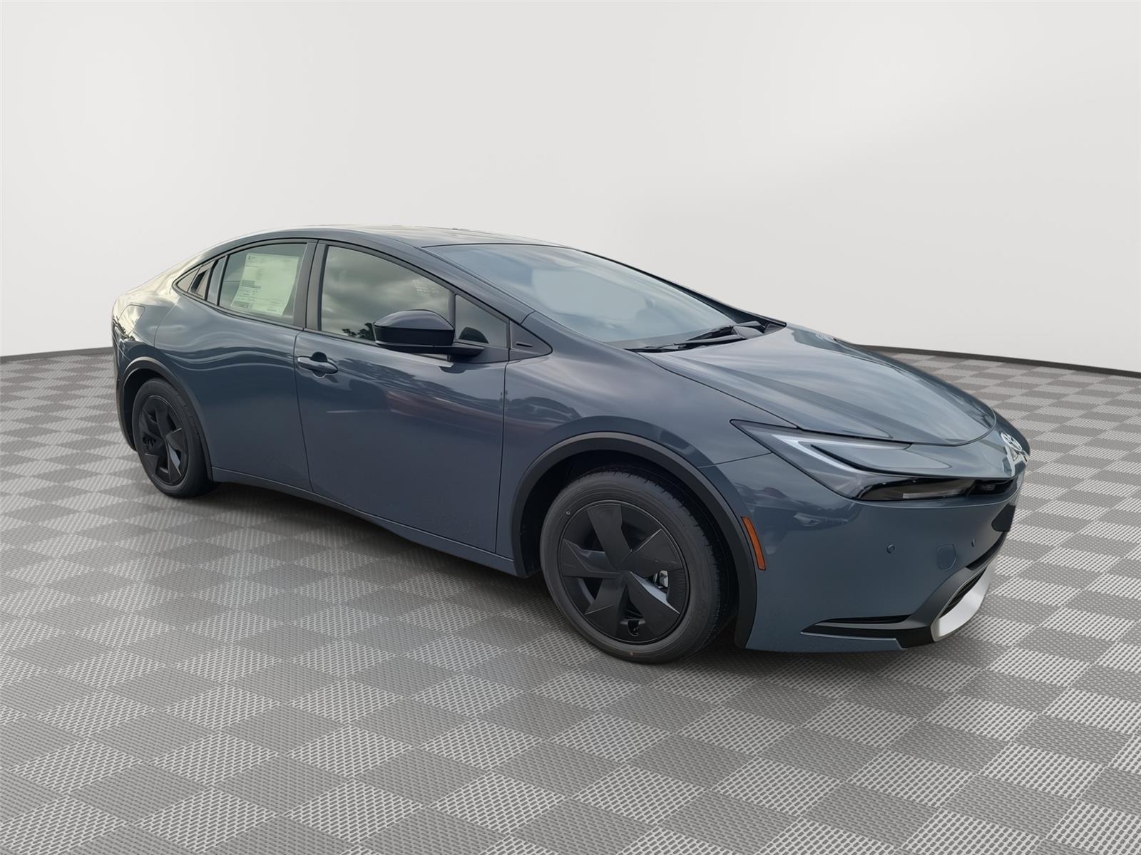 Toyota Prius Plug-In Hybrid Se - Thumbnail 3