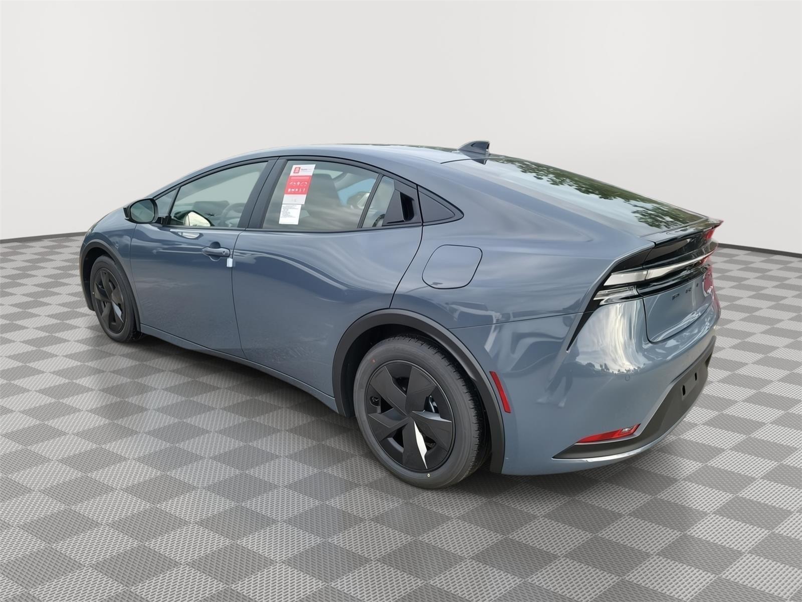 Toyota Prius Plug-In Hybrid Se - Thumbnail 7