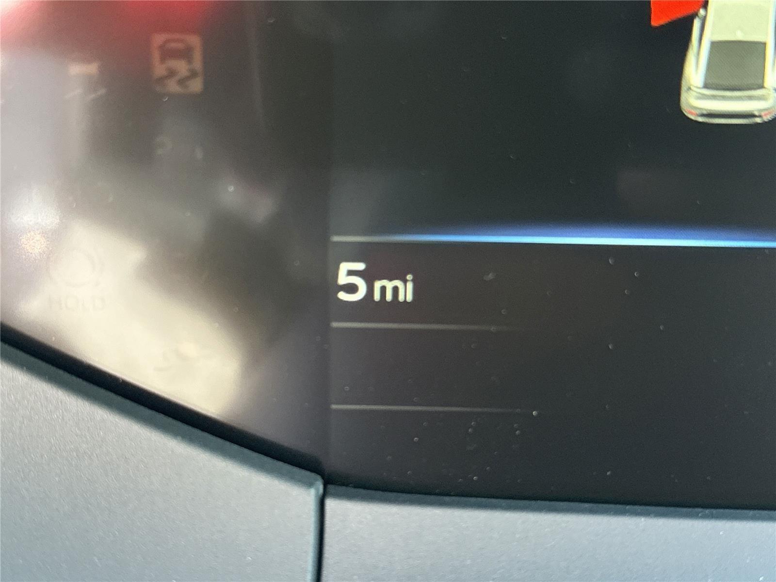 Toyota Prius Plug-In Hybrid Se - Thumbnail 12