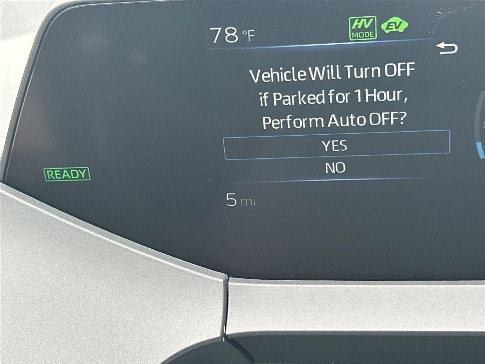 Toyota Prius Plug-In Hybrid Se - Thumbnail 13