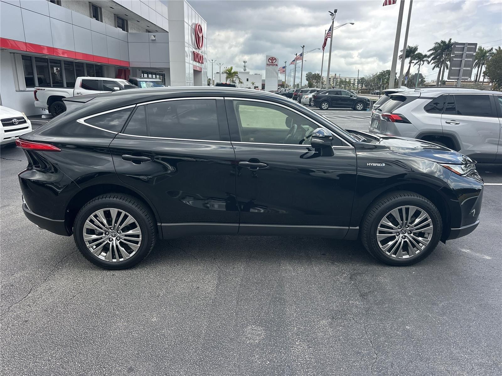 Toyota Venza Xle All Wheel Drive - Thumbnail 5