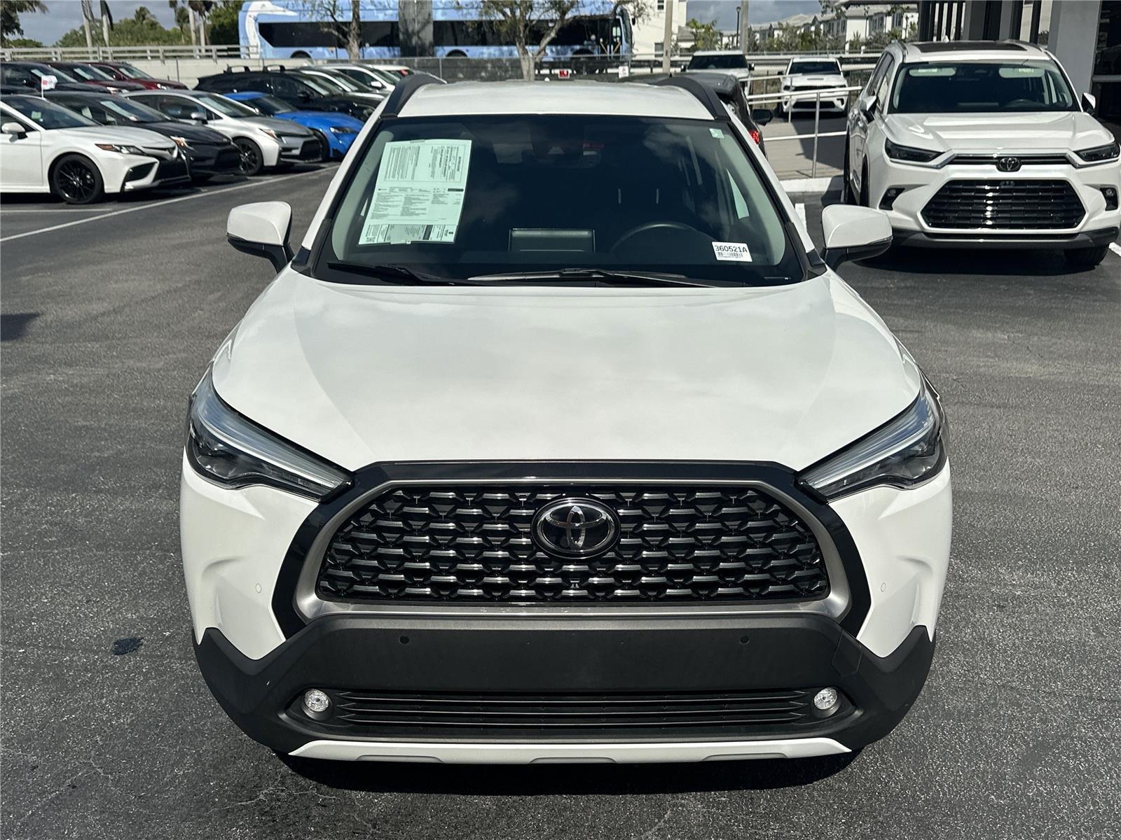 Toyota Corolla Cross Xle All Wheel Drive - Thumbnail 3