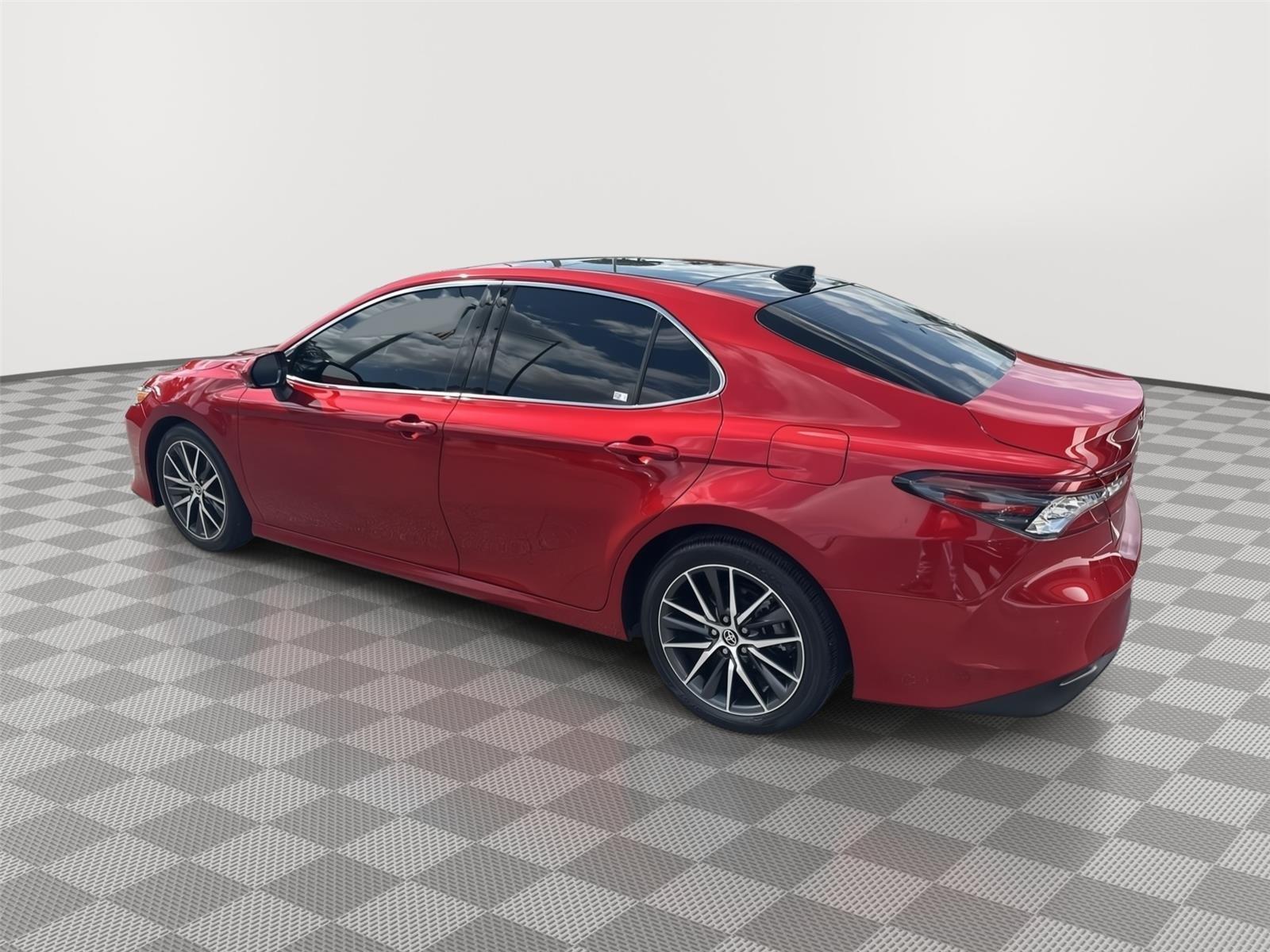 Toyota Camry Xle Front Wheel Drive - Thumbnail 8