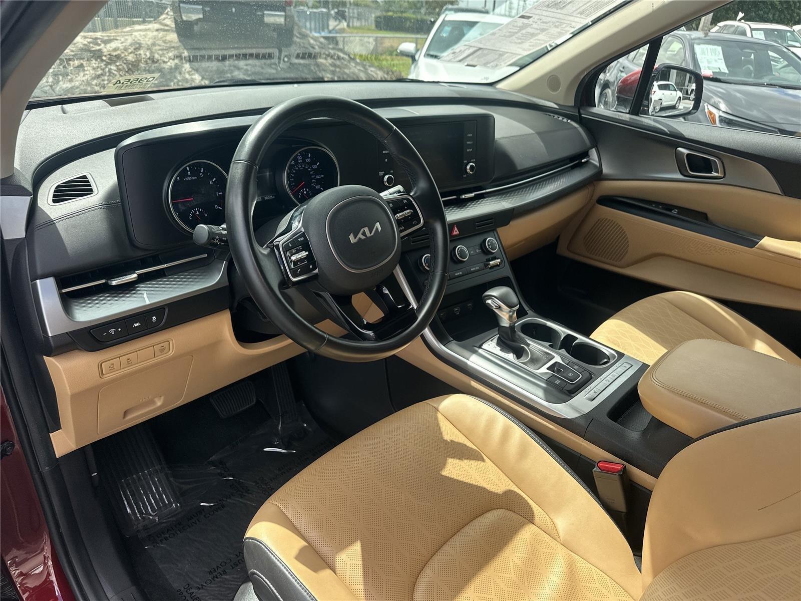 Kia Carnival Lx Front Wheel Drive - Thumbnail 10