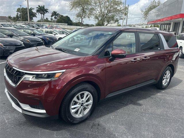 Kia Carnival Lx Front Wheel Drive - View 1