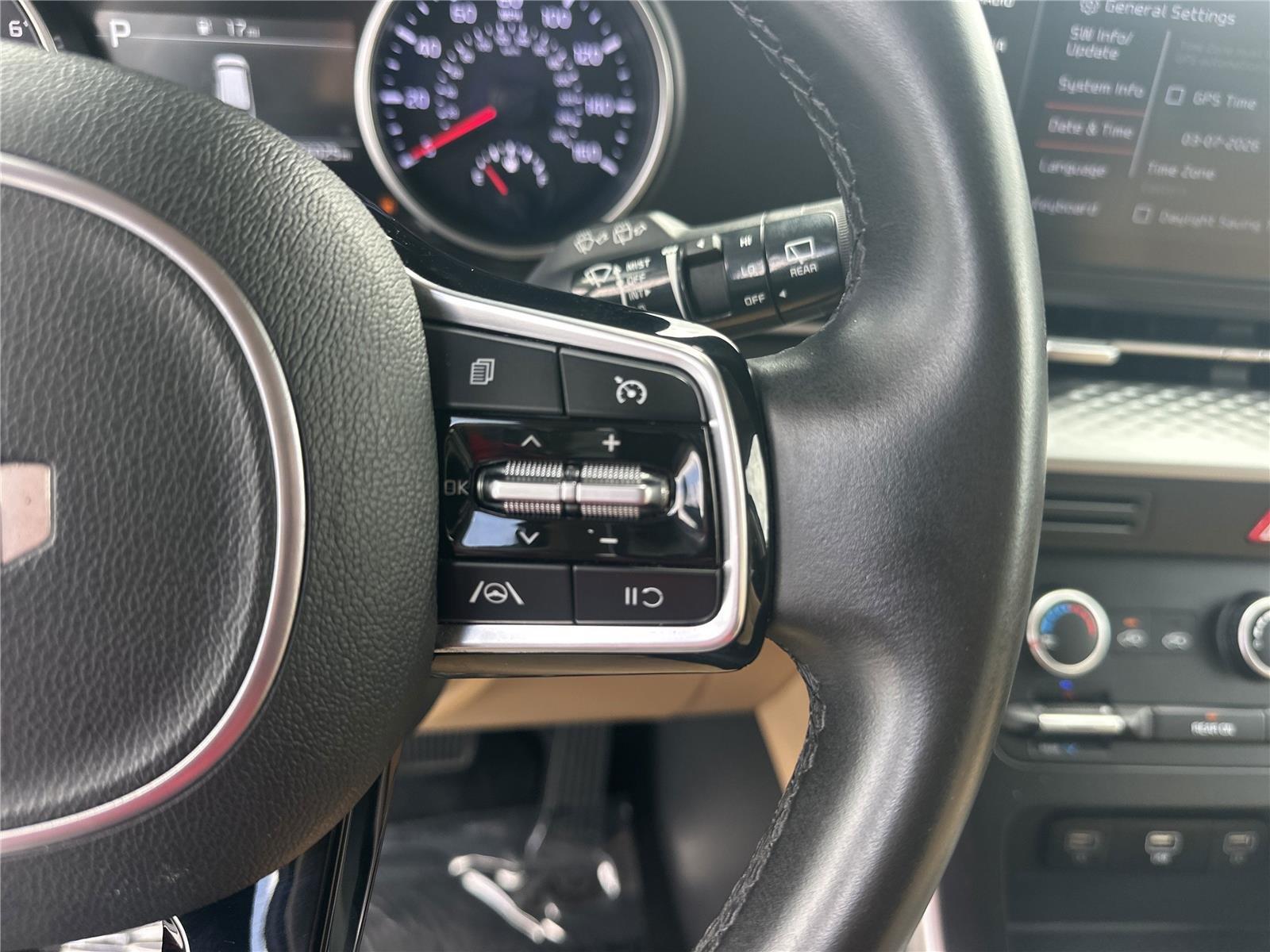 Kia Carnival Lx Front Wheel Drive - Thumbnail 12