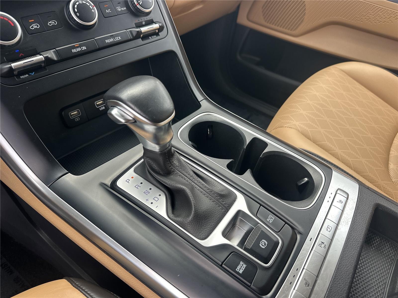 Kia Carnival Lx Front Wheel Drive - Thumbnail 18