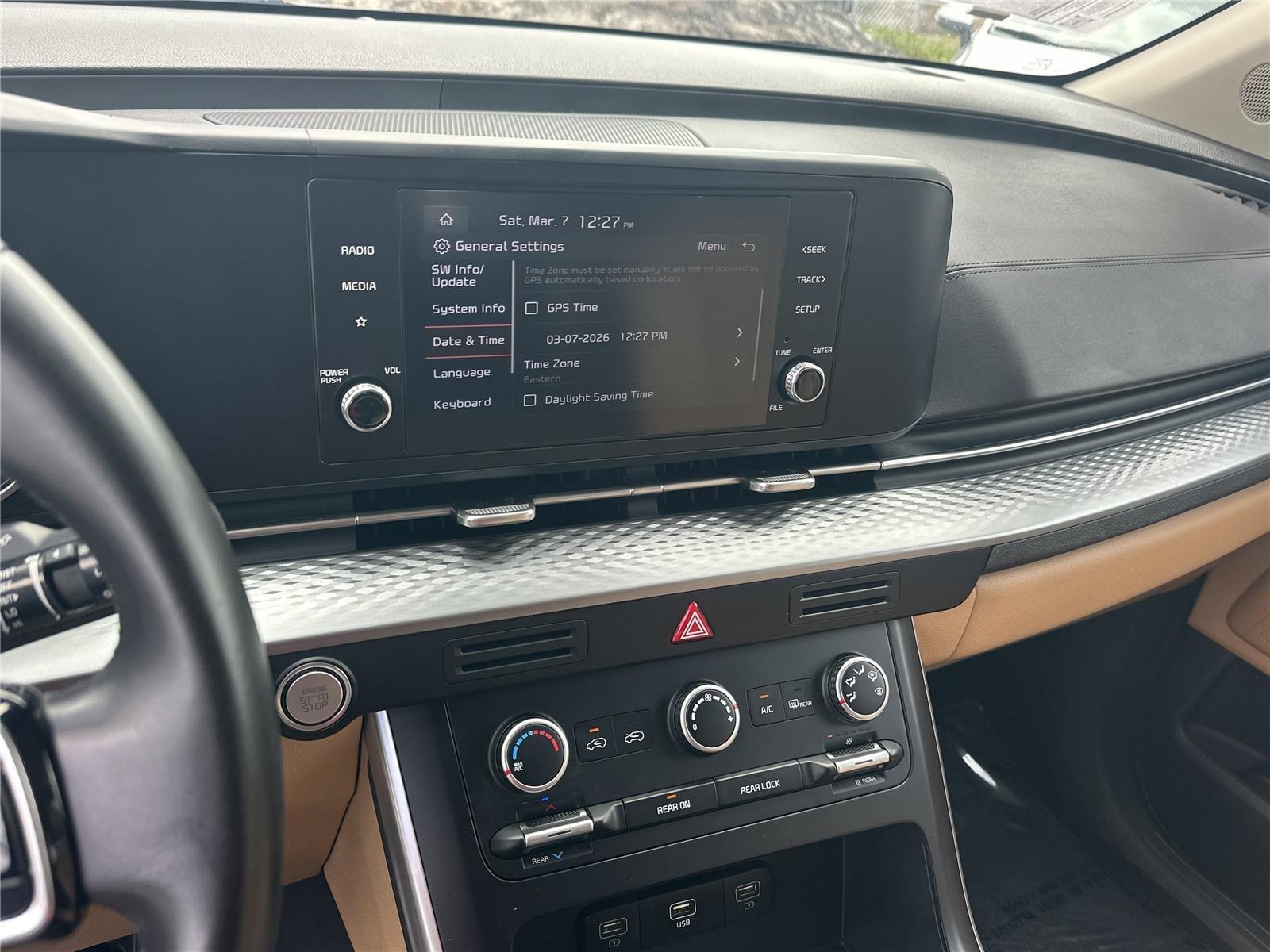 Kia Carnival Lx Front Wheel Drive - Thumbnail 15