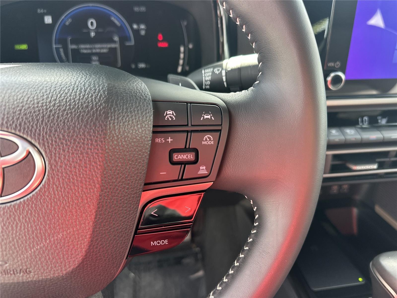 Toyota Camry - Thumbnail 12