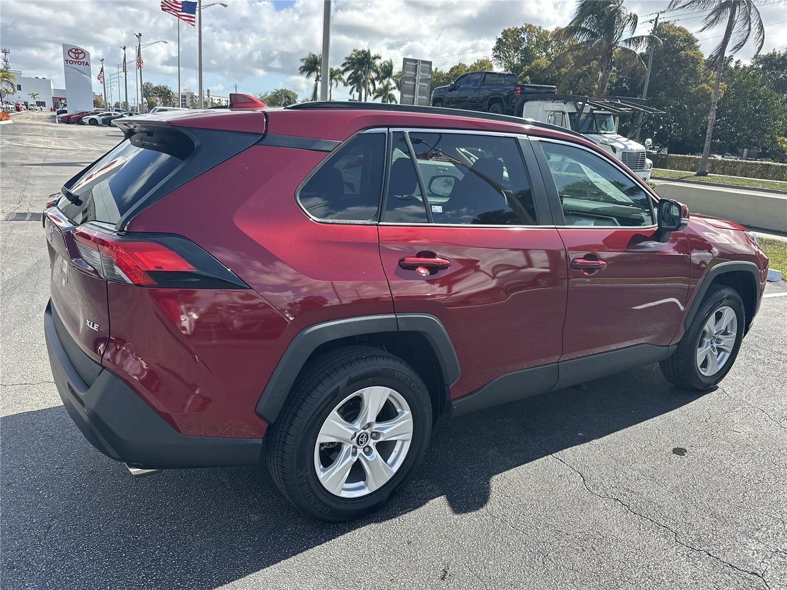 Toyota Rav4 - Thumbnail 6